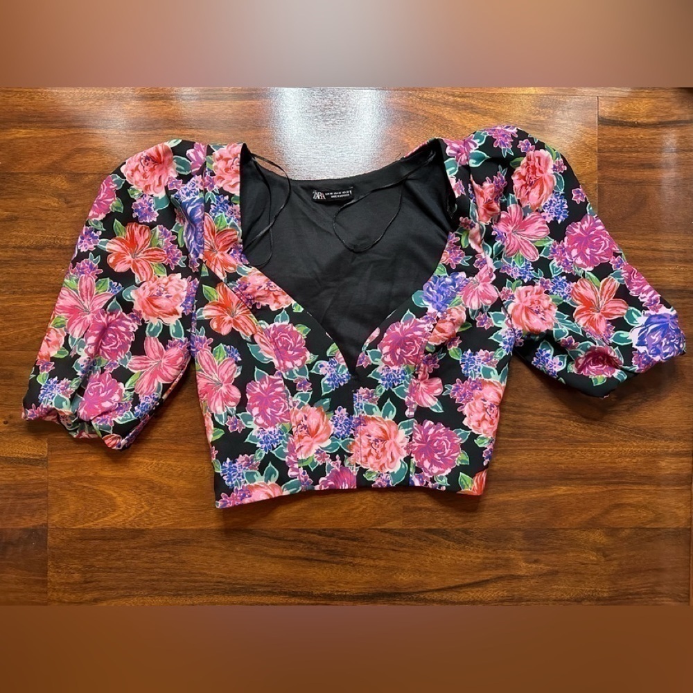 ZARA Floral Puff Sleeve Top size XS EUC - Picture 5 of 9